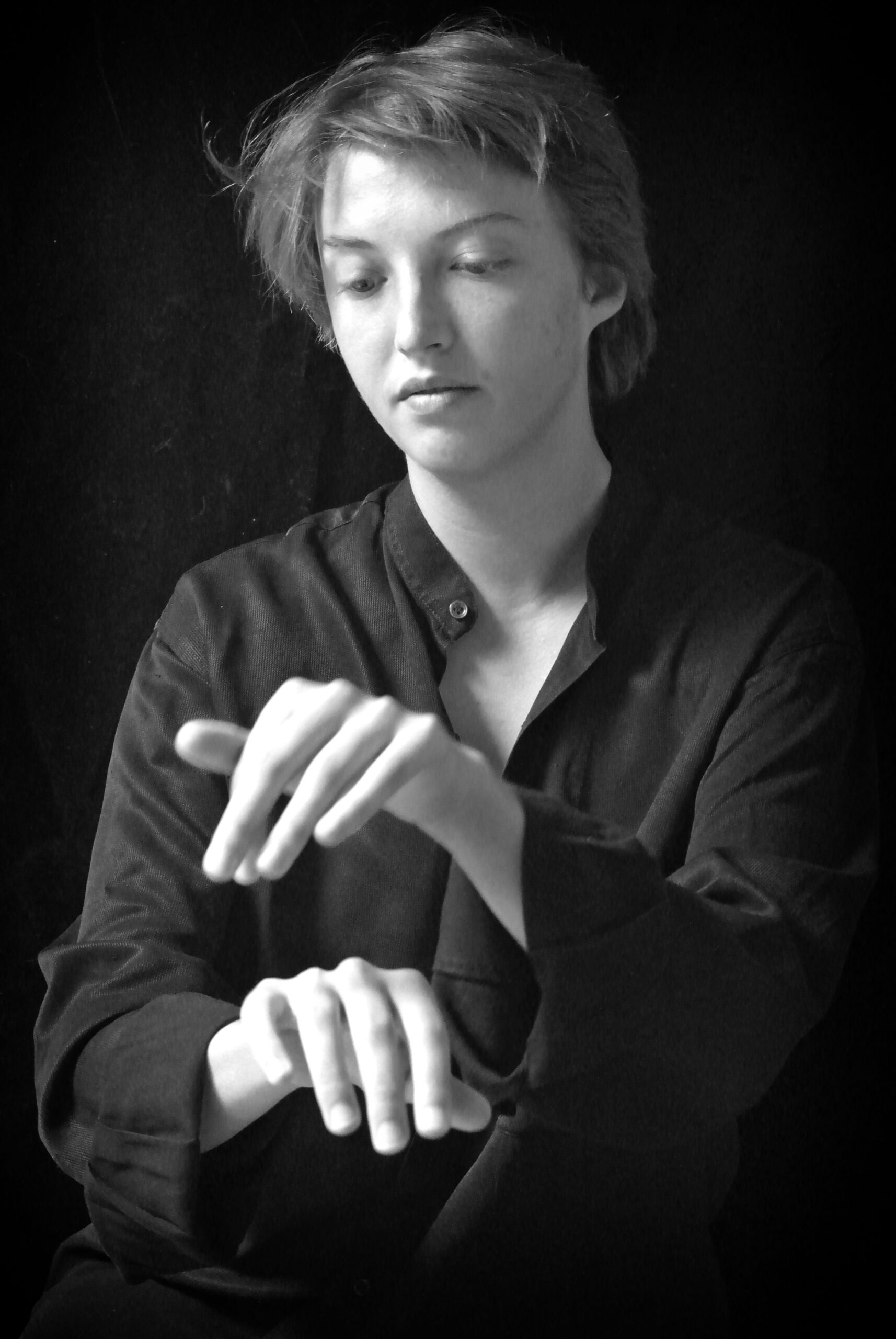 Léonore sérieux